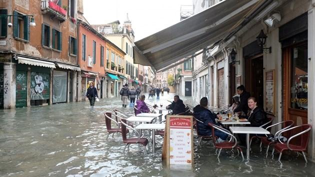 Трети път за седмица Венеция е под вода